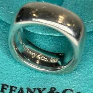 Tiffany & Co. Silver Ring with Turquoise Pouch